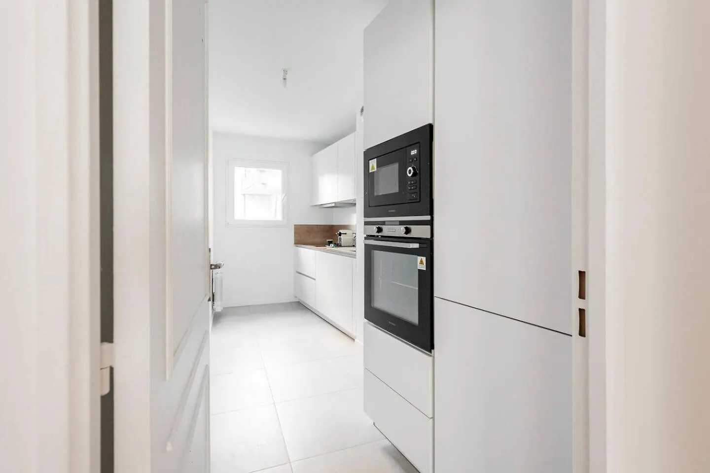 3 Bedroom Flat Close Montmartre Paris