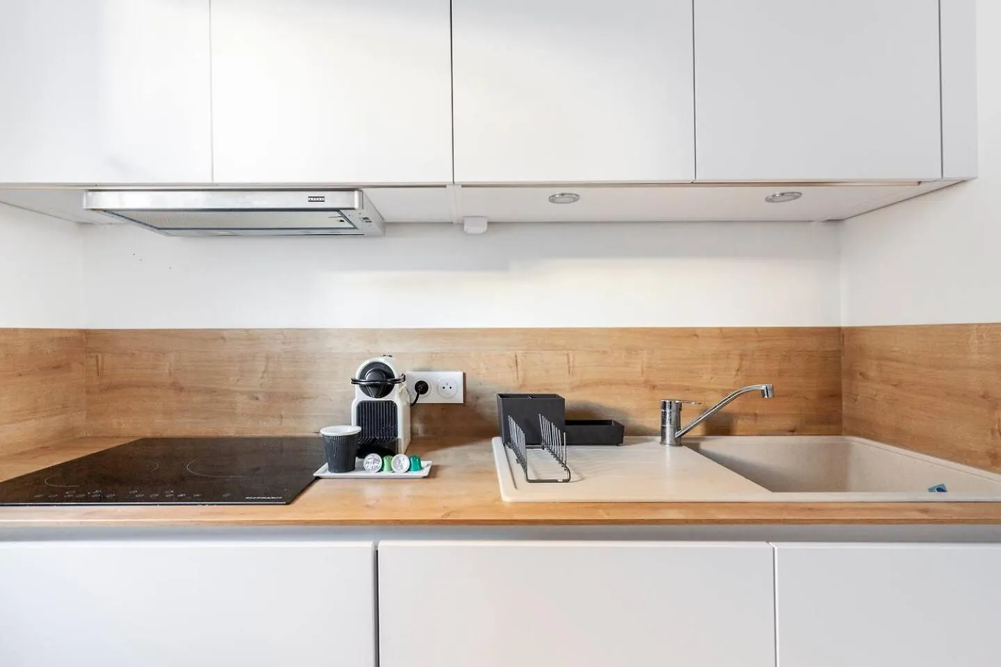 3 Bedroom Flat Close Montmartre Paris