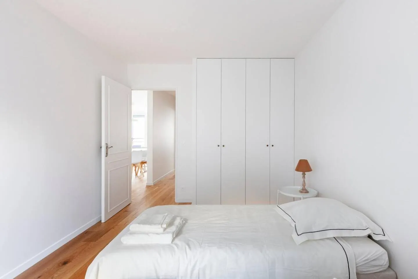 3 Bedroom Flat Close Montmartre Paris France